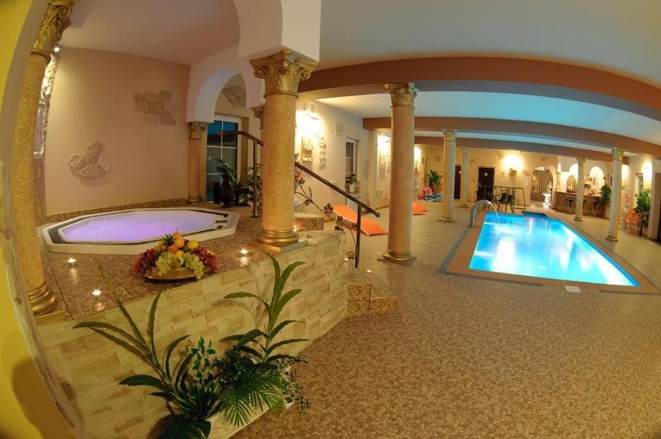 Osrodek Wypoczynkowy Sloneczny Brzeg Villa Rzeszów Eksteriør bilde
